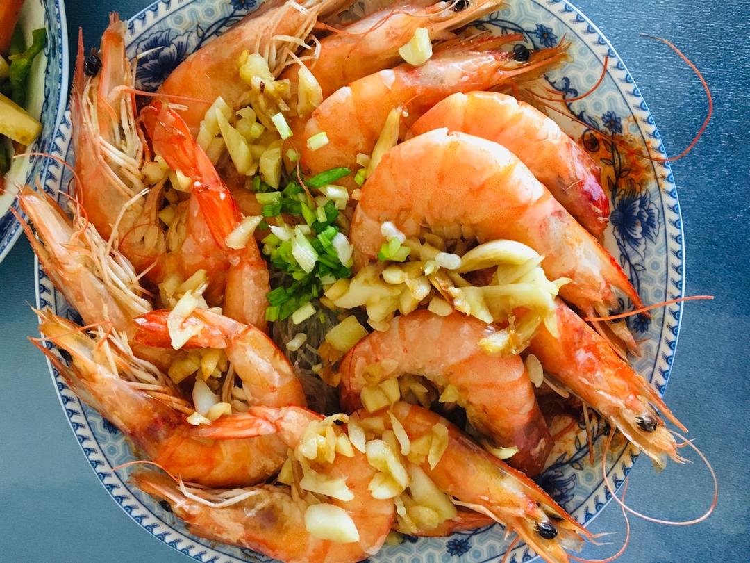 蒜蓉粉丝蒸大虾