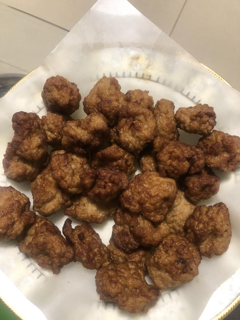 炸肉丸子