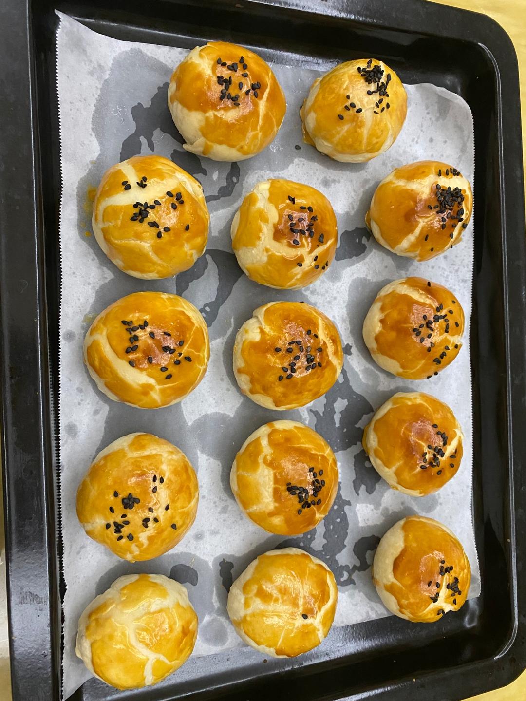 超简单 免揉 酥掉渣的蛋黄酥(超详细附全程视频)不破酥『万能酥皮』