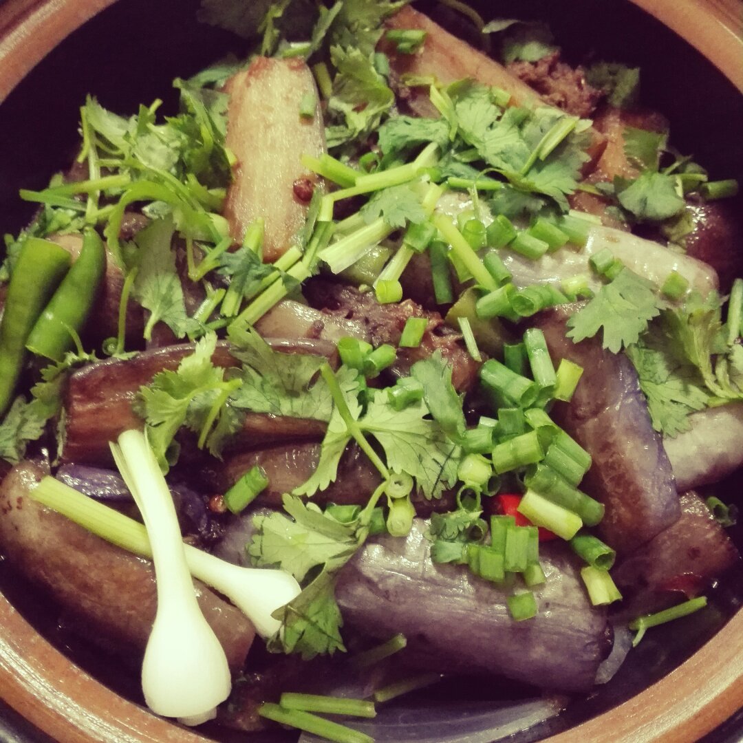 小斯儿〔bibobibo茄子煲〕