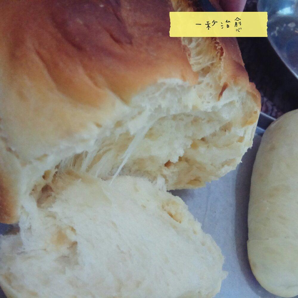 老面包土司！（普通面粉，植物油也可以做出好面包！小时候的味道。。。）