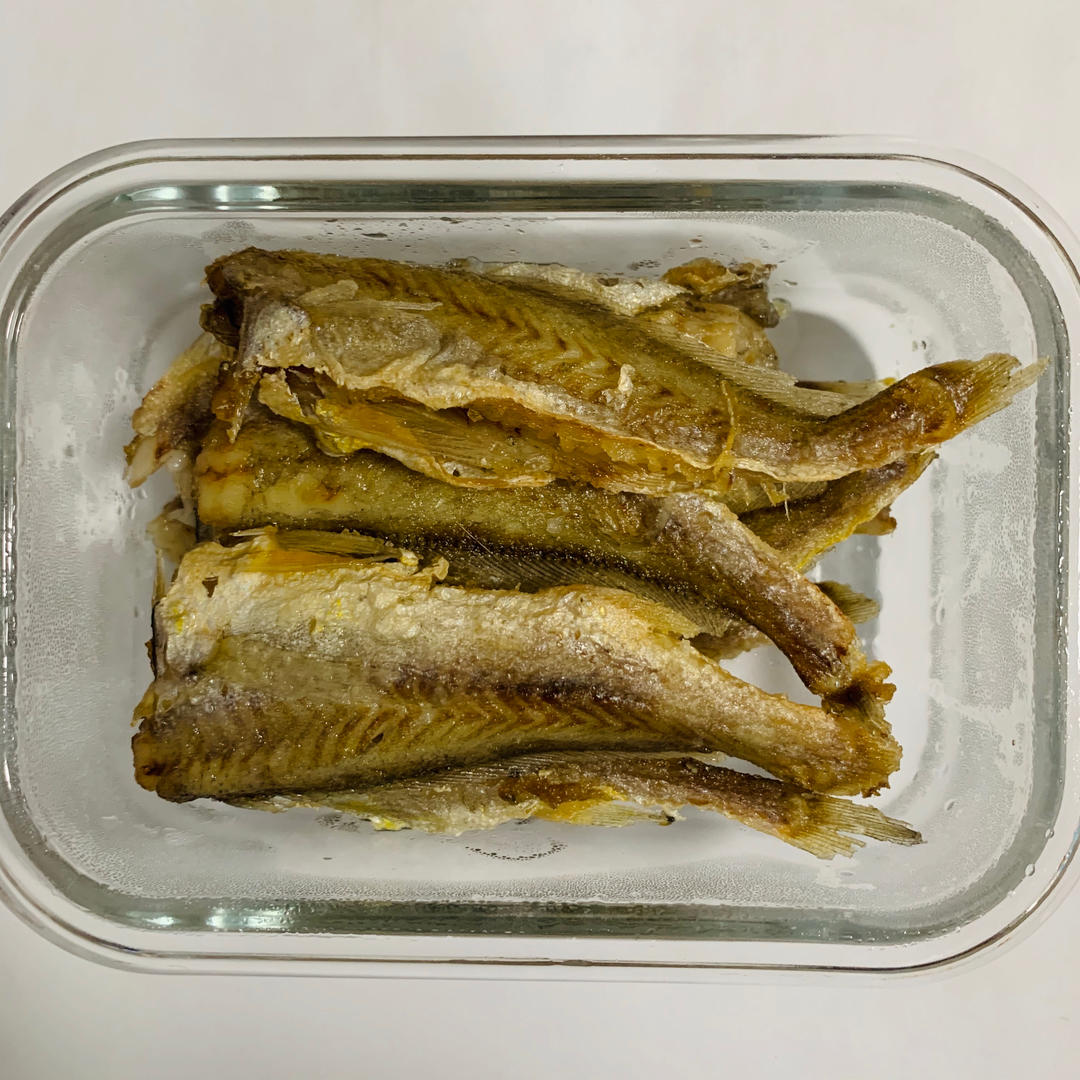 干炸香酥小黄鱼