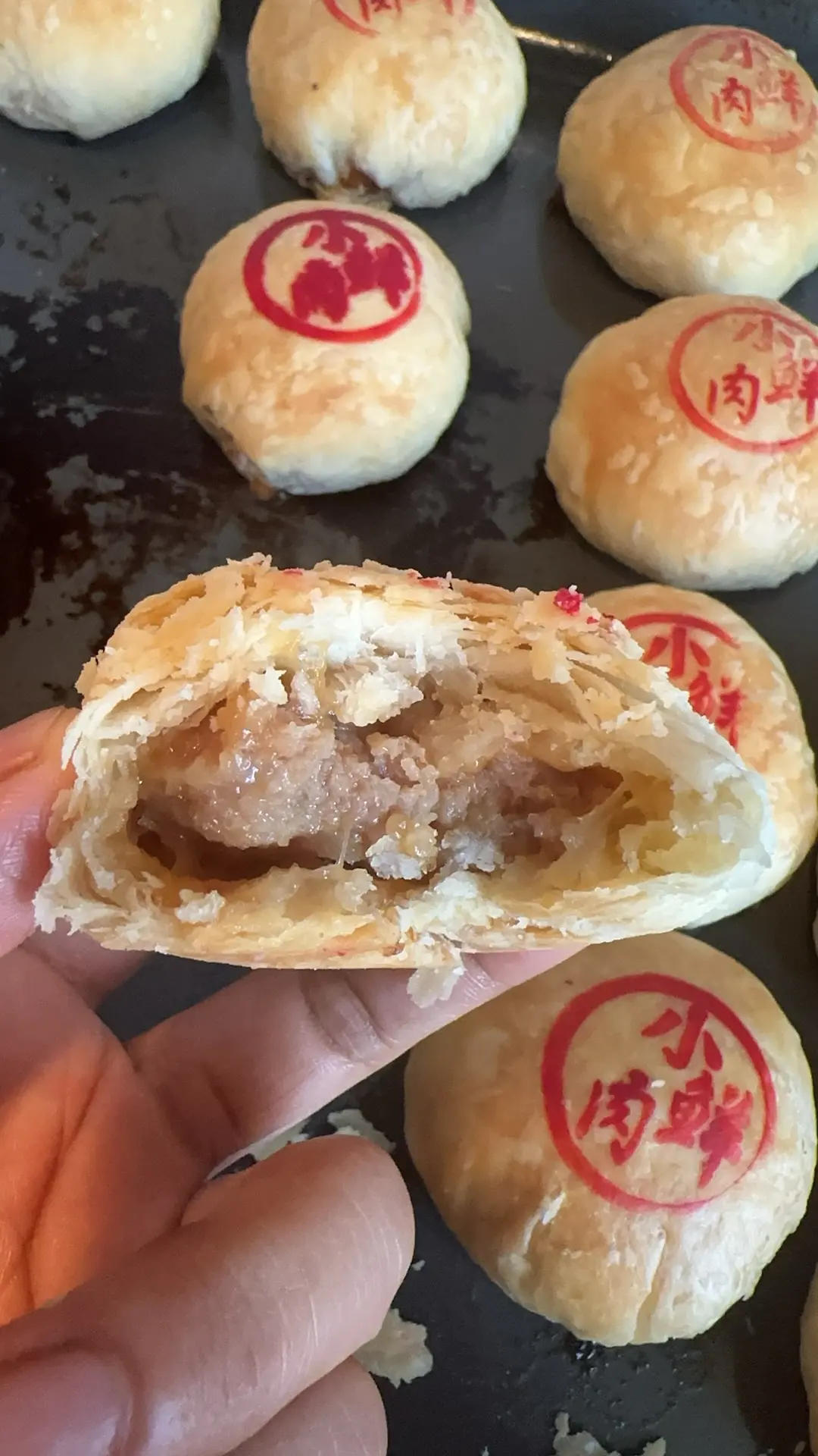 【鲜肉月饼】秋天的第一颗月饼，一口爆汁，酥香掉渣！