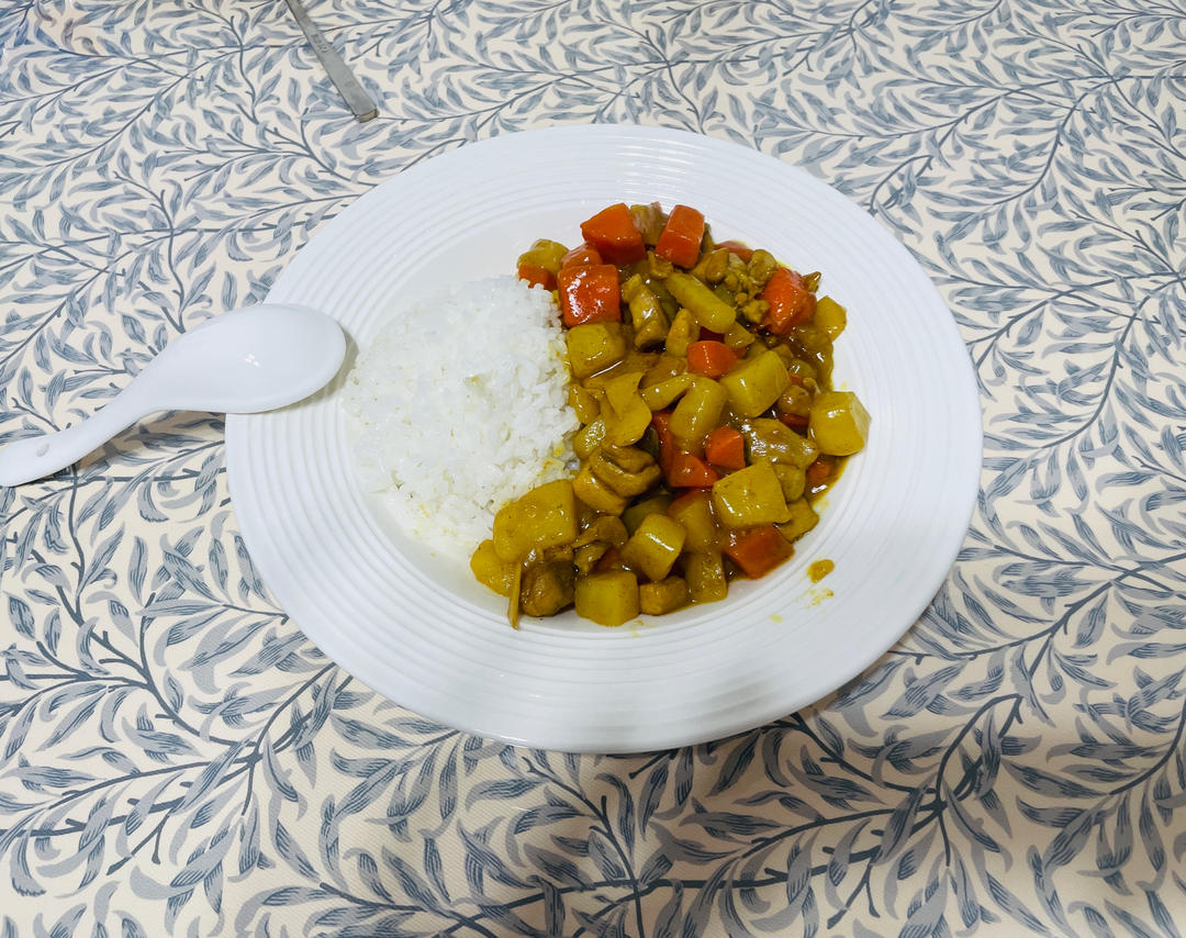 咖喱鸡肉饭