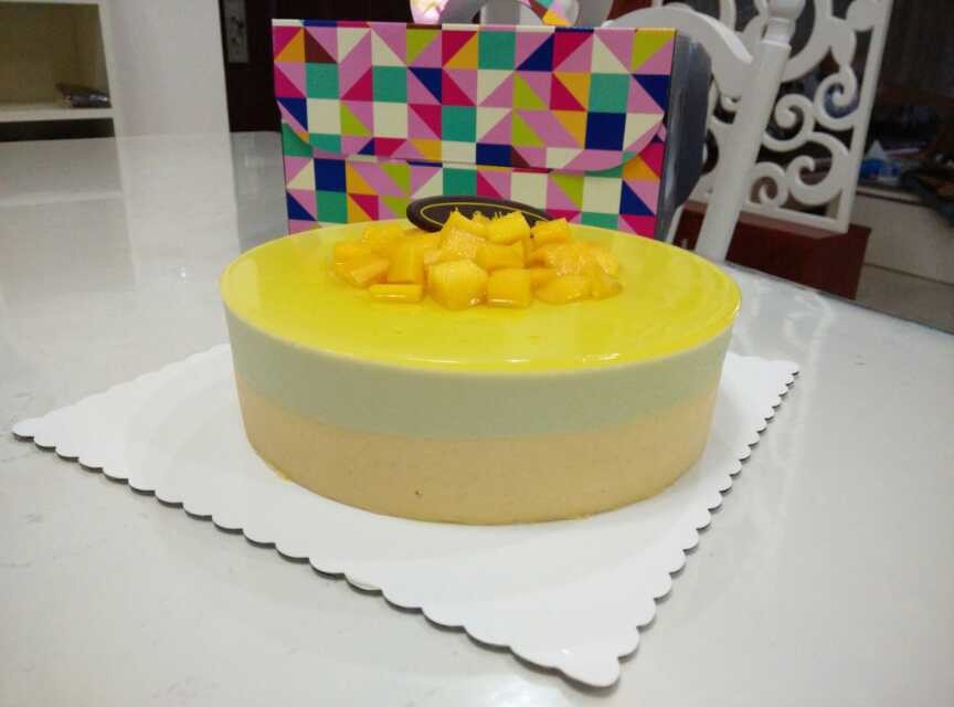 料超足的芒果慕斯蛋糕