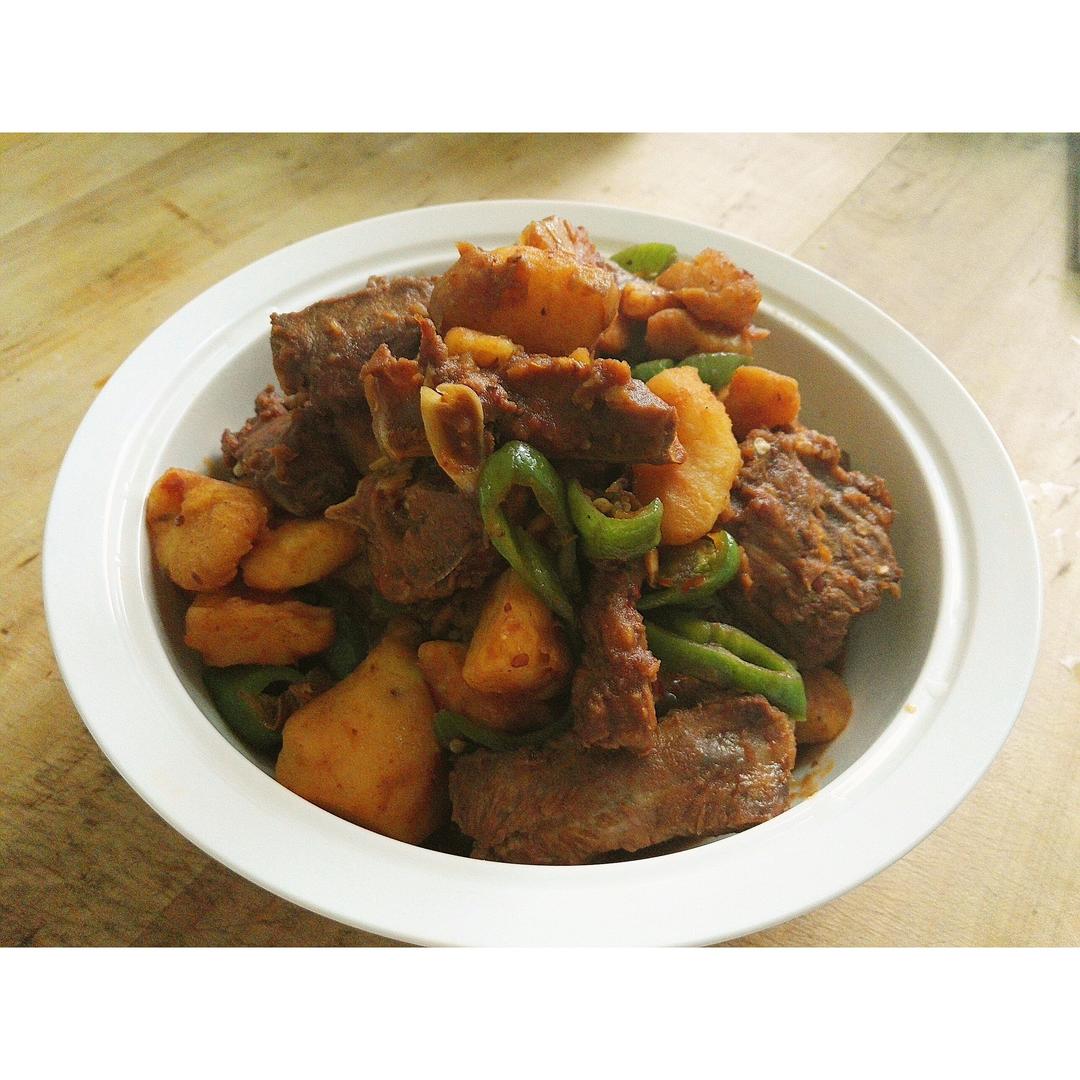 土豆烧排骨