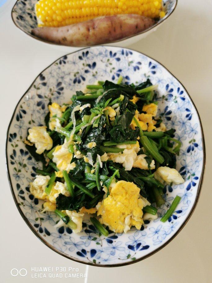 菠菜炒鸡蛋
