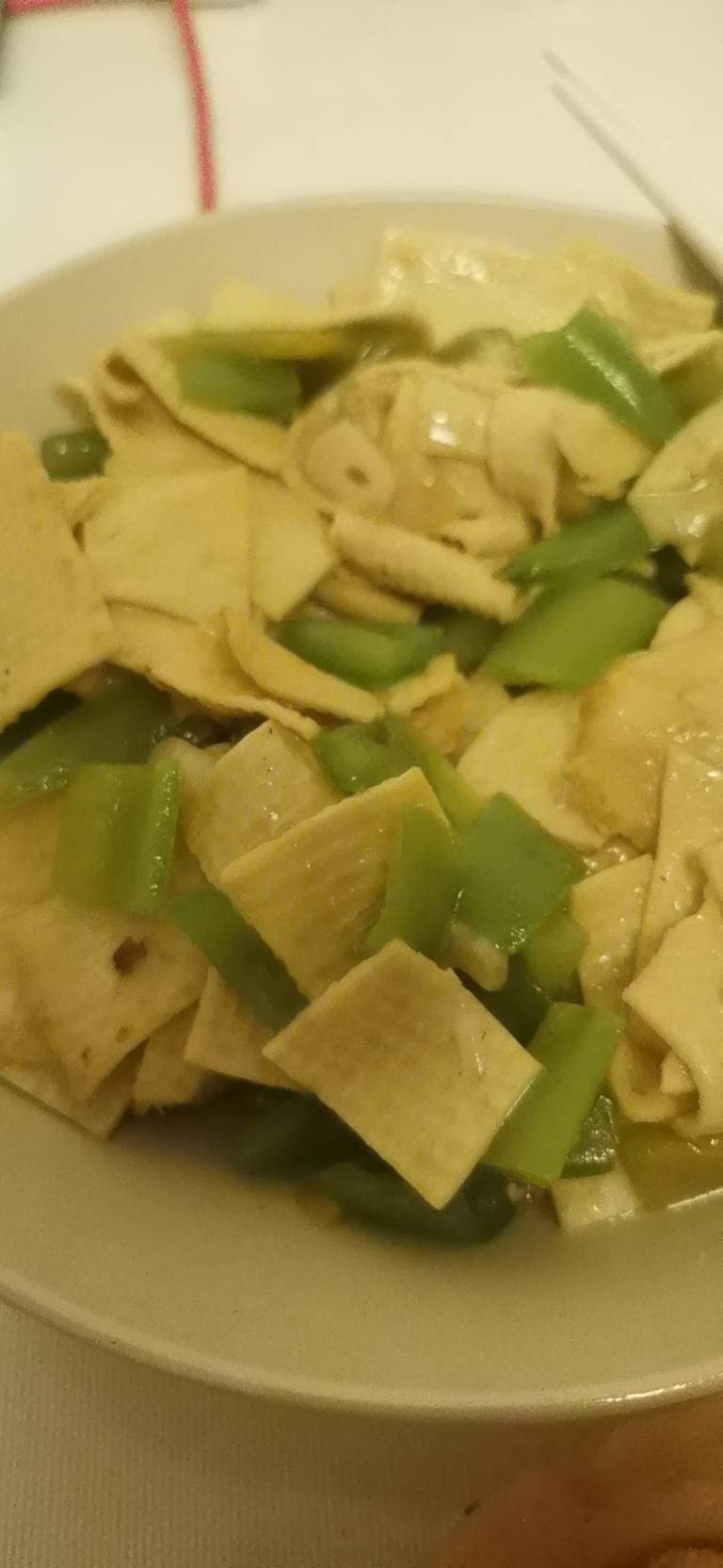 尖椒炒干豆腐