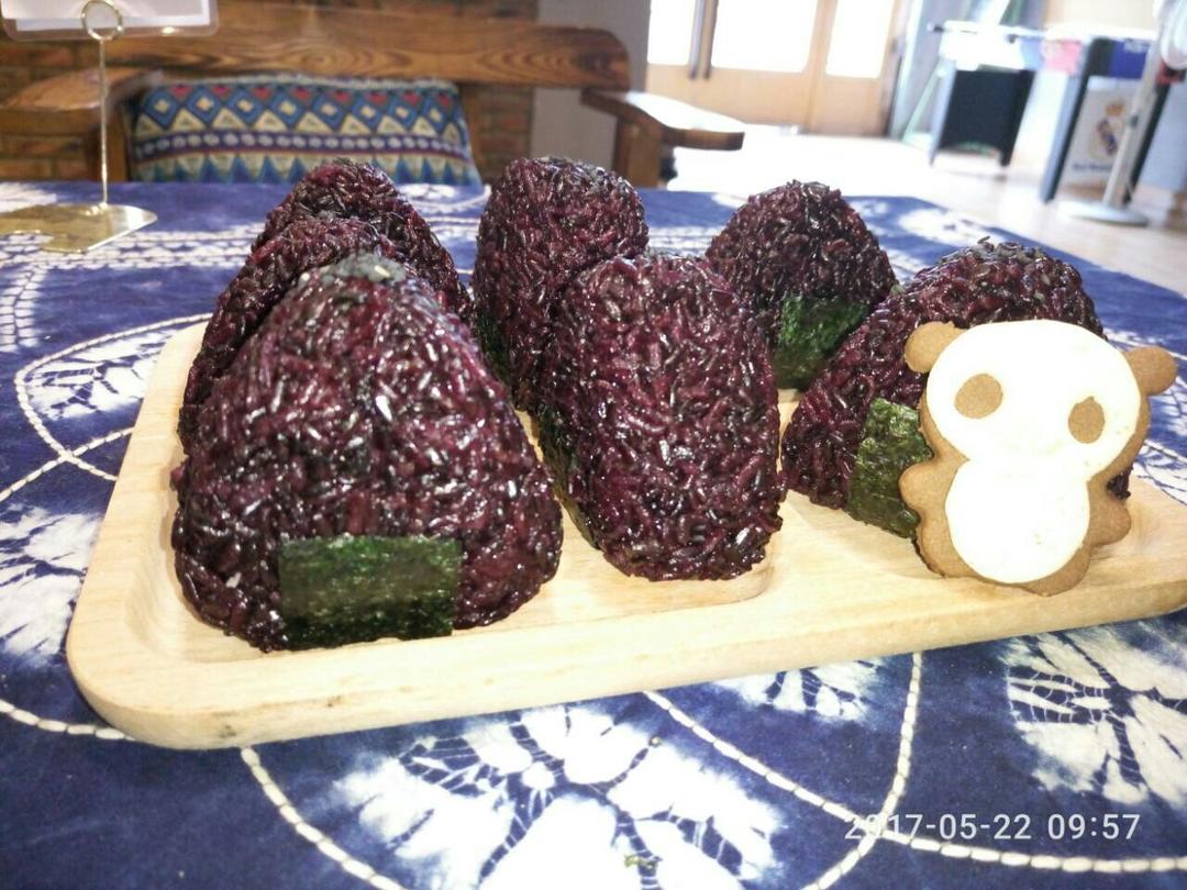 【北京早上好】紫米芝士肉松饭团