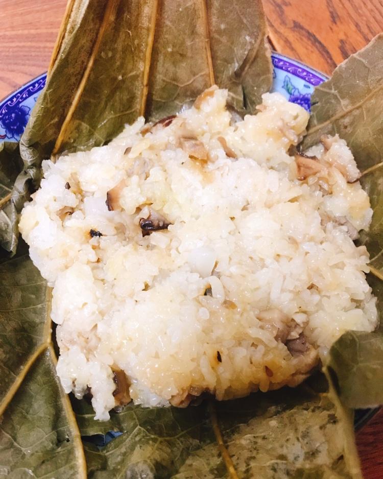 【荷香糯米鸡】