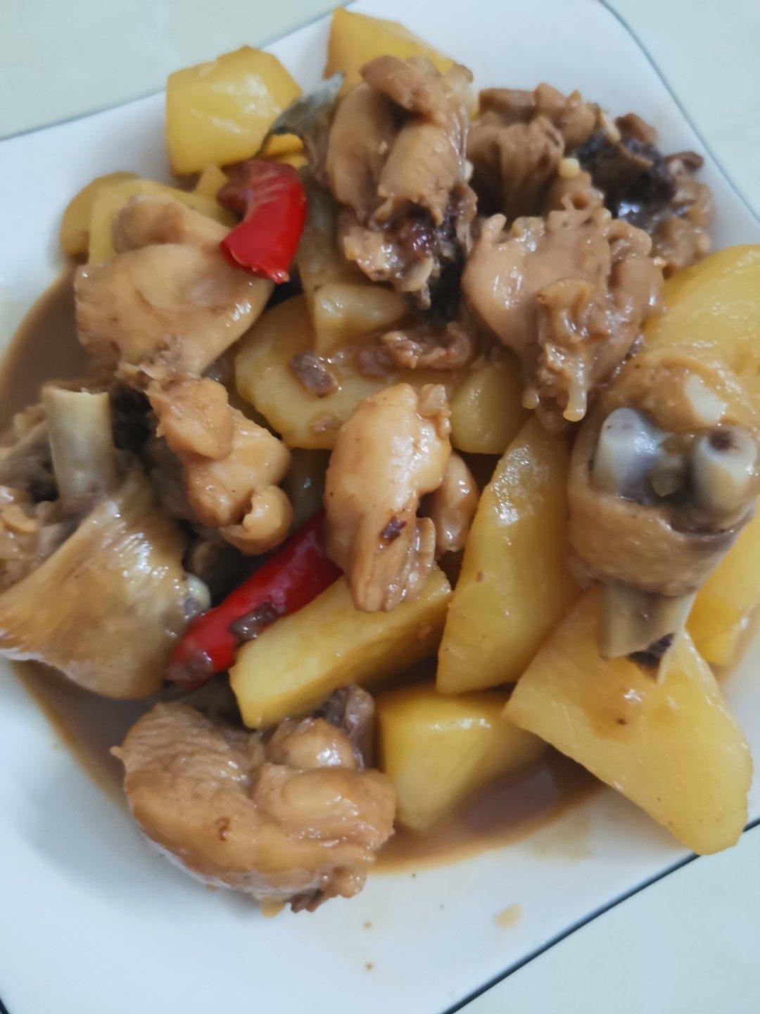 土豆炖鸡块