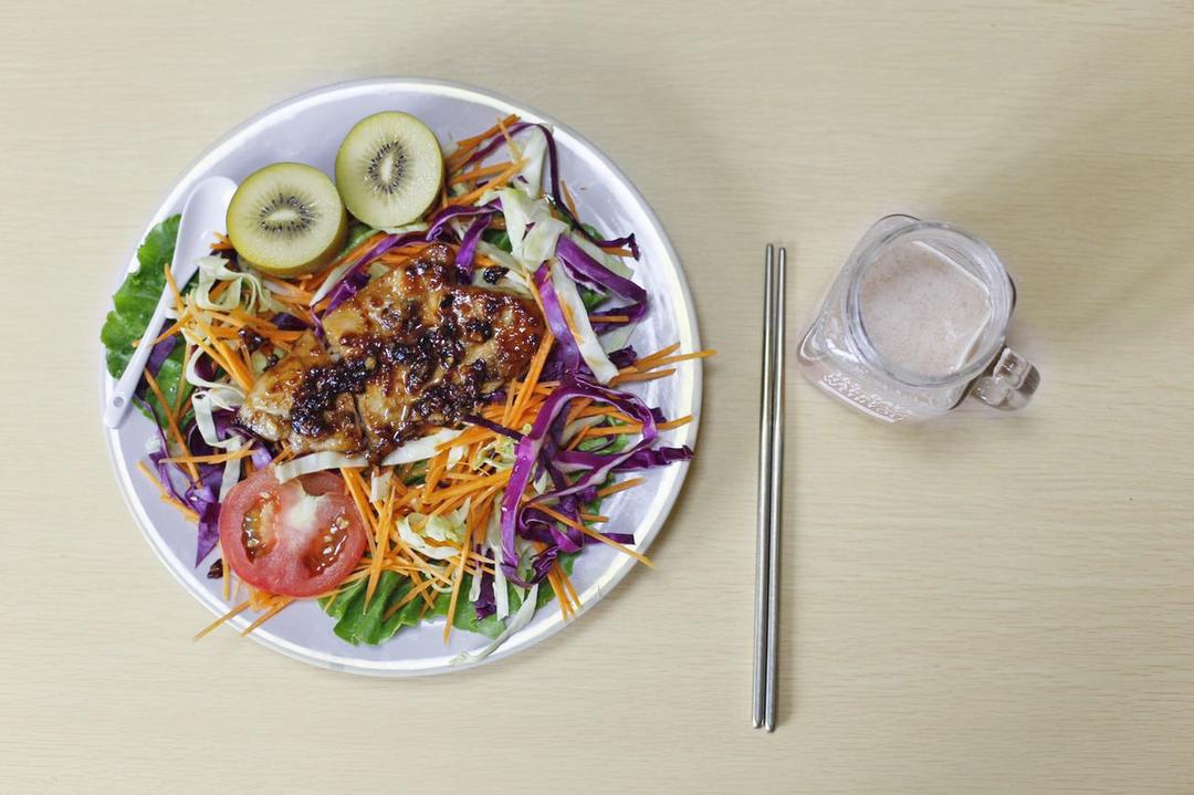 酷炫屌炸天好吃的煎鸡胸肉（香蒜蜂蜜煎鸡胸肉）