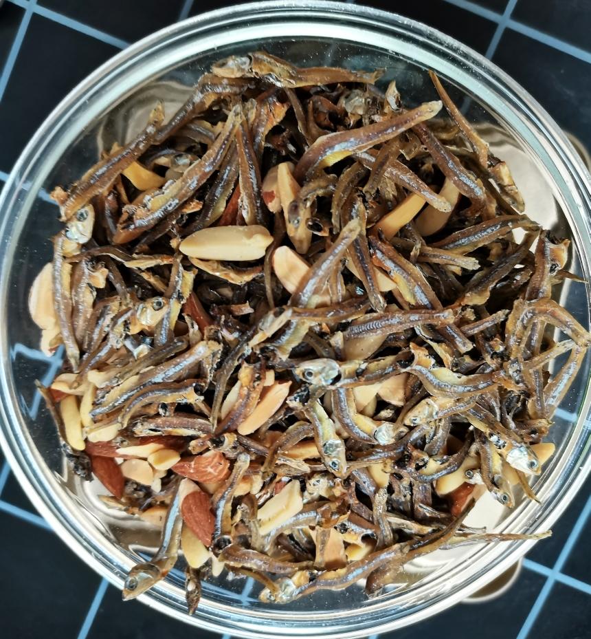 日式花生小鱼干