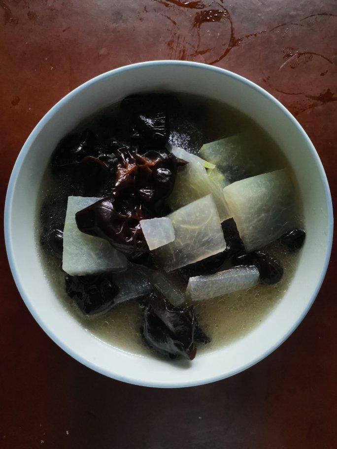 减肥清脂冬瓜木耳汤