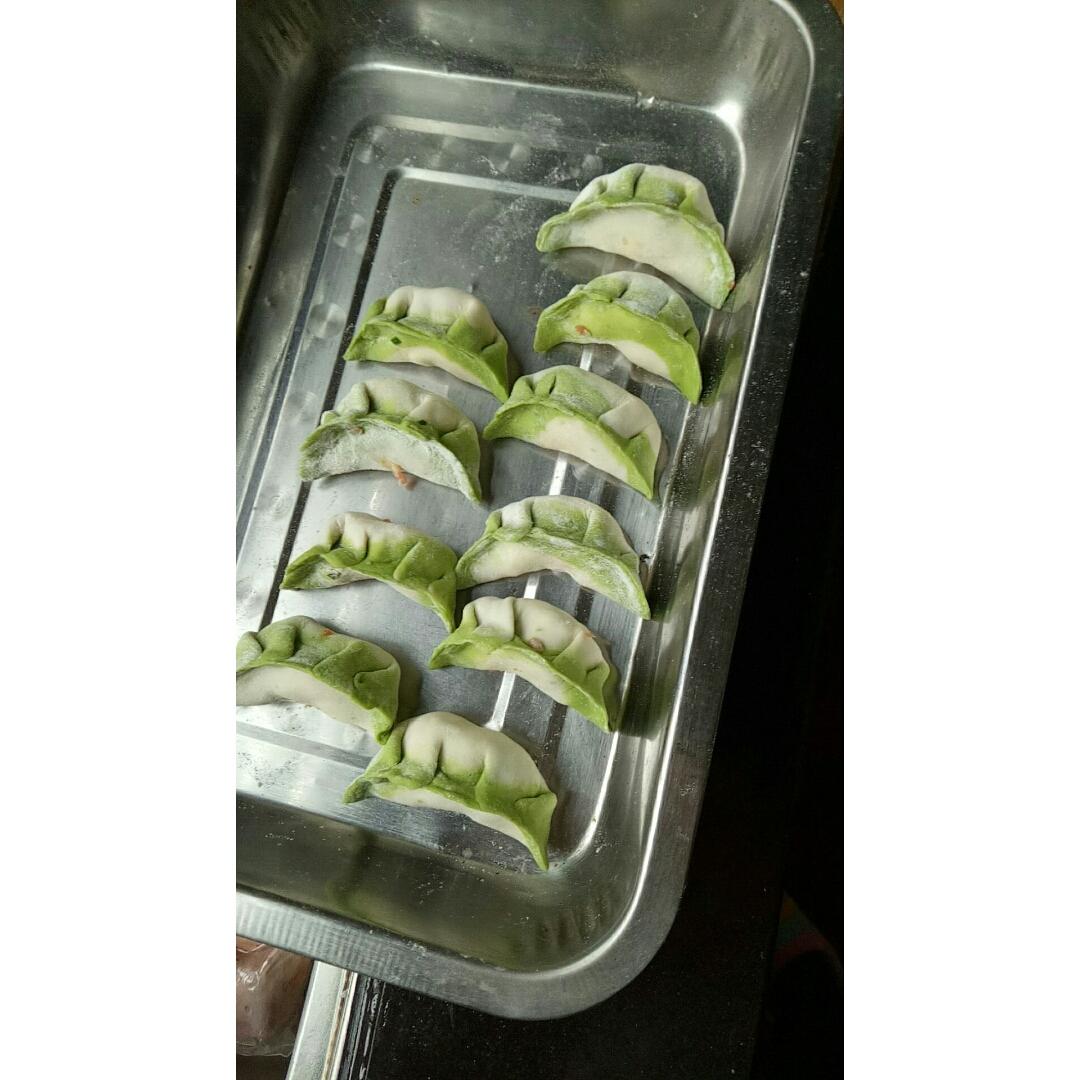 双色饺子