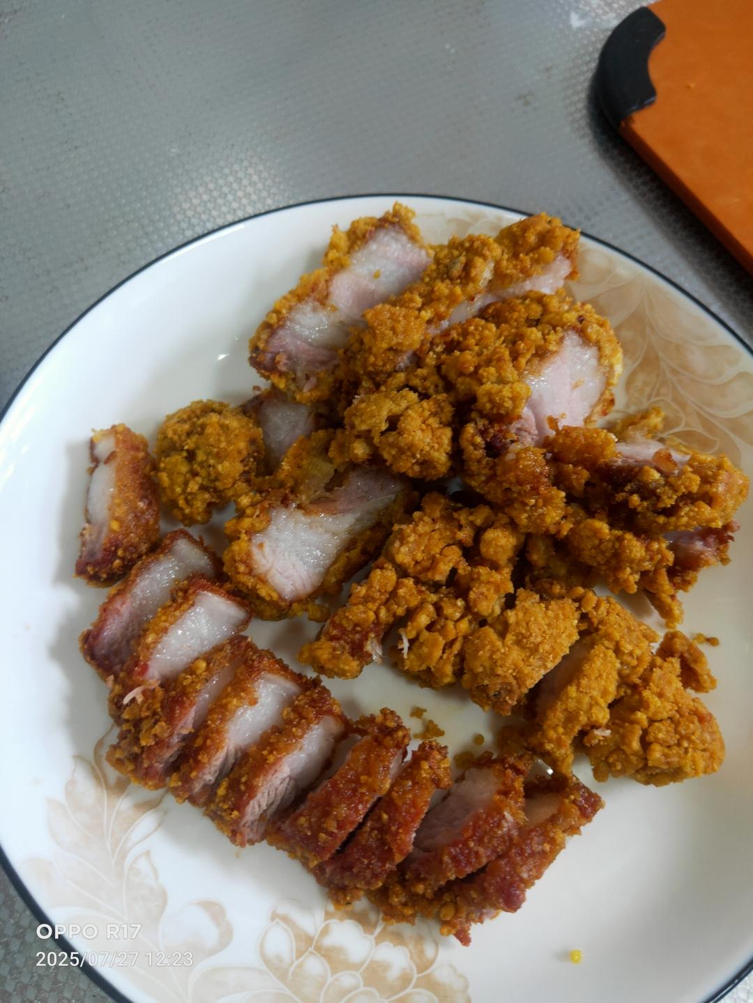 南乳蒜香酥肉