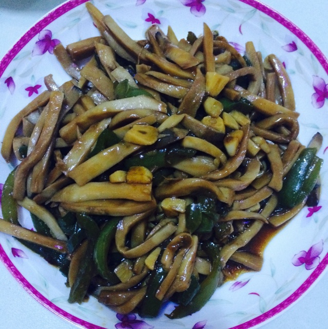 青椒素炒杏鲍菇