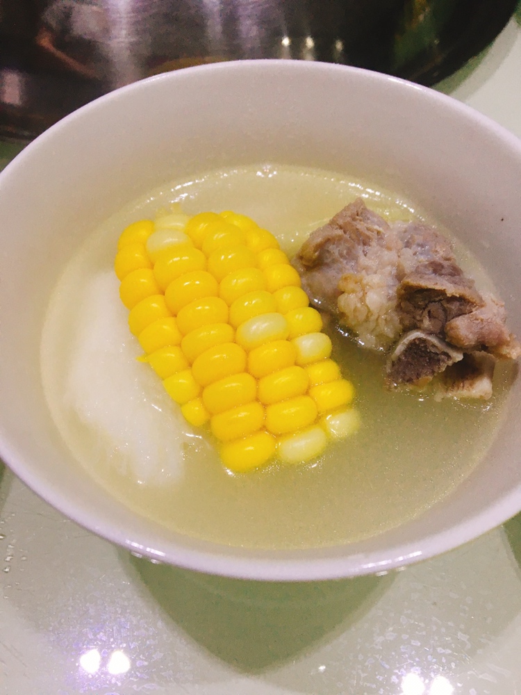 淮山玉米排骨汤的做法