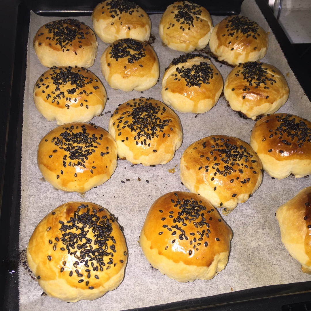 泳式鲜肉榨菜月饼