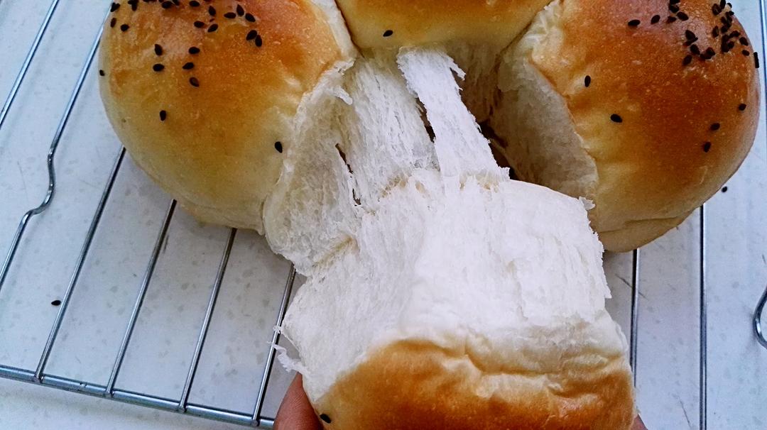 纯奶手撕吐司的做法 步骤1