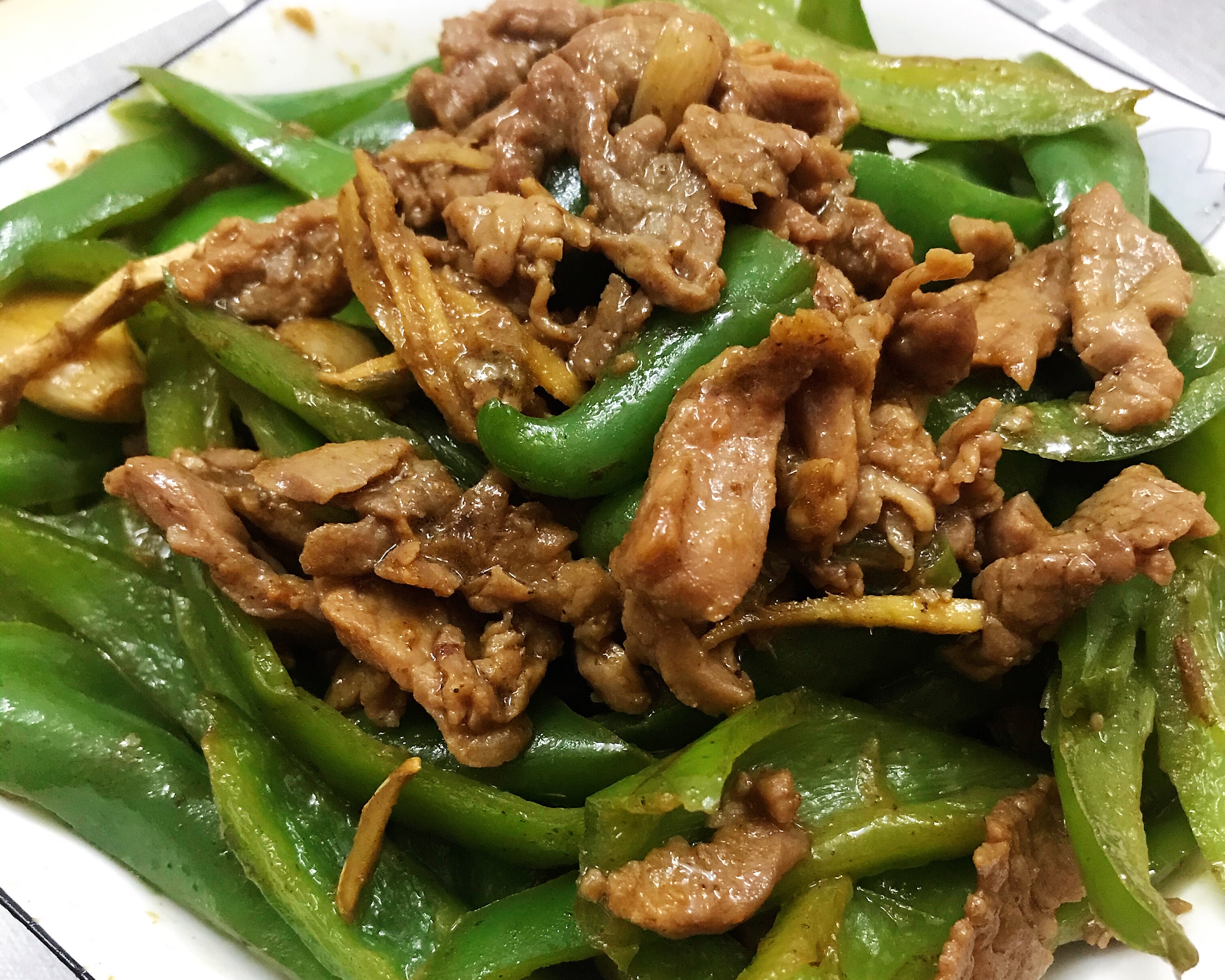 尖椒炒肉片