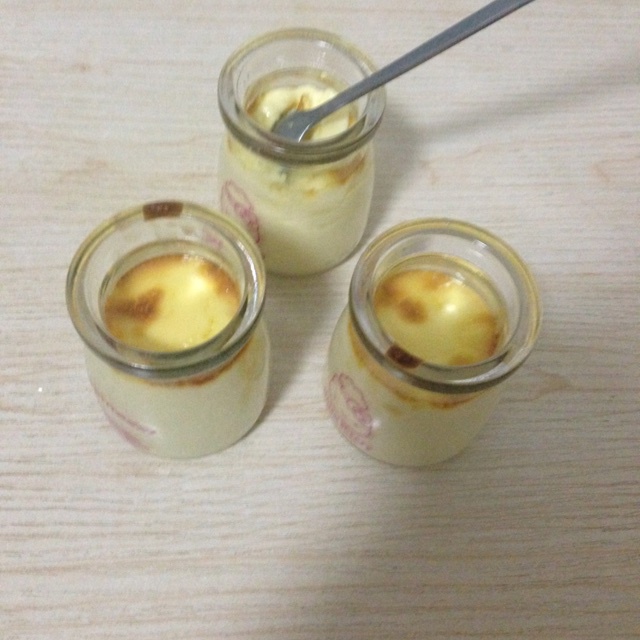 Crèmebrulée。法式烤布雷。焦糖布丁。