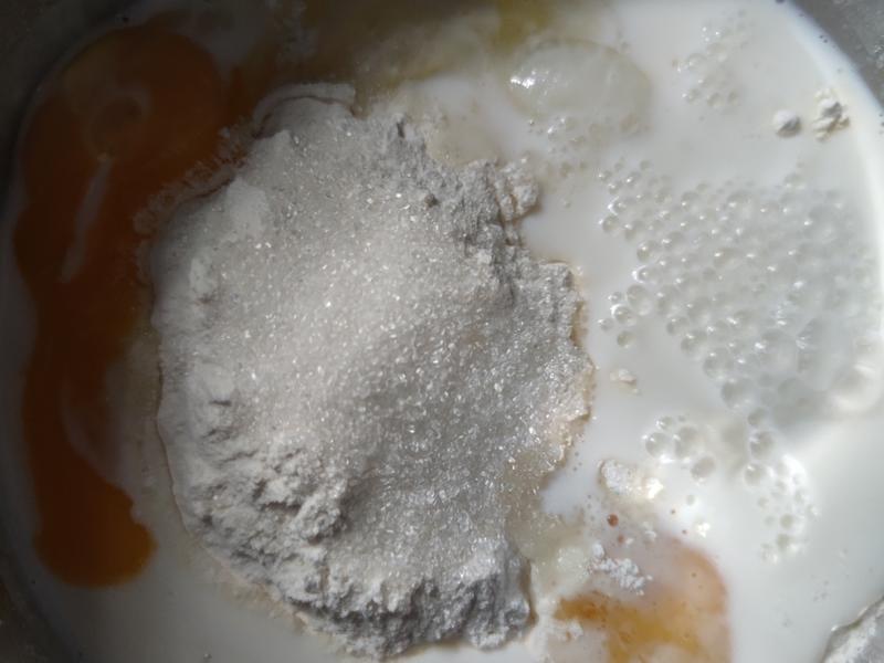 纯奶手撕吐司的做法 步骤1