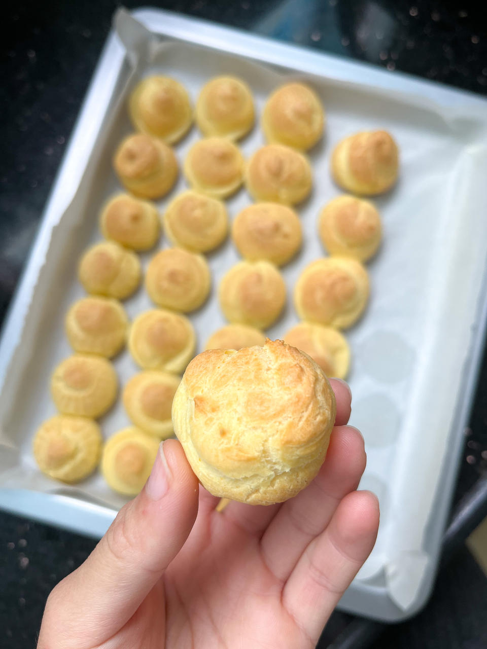 简单易成功的奶油小泡芙做法