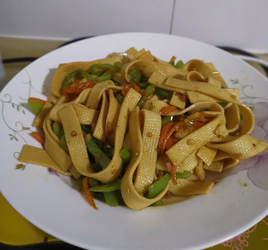 色香味俱全～炒豆皮