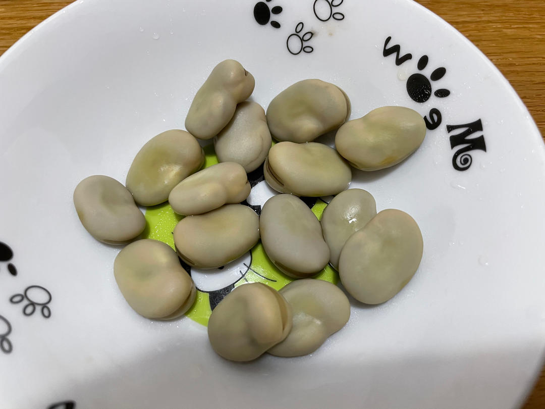 茴香豆、水煮五香蚕豆，孔乙己那碟让我们都流过口水的豆子