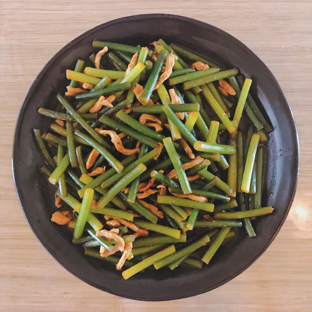 肉丝炒蒜苗
