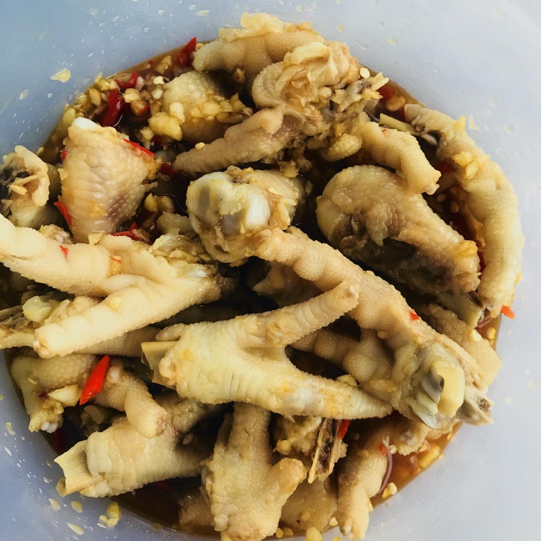 绝对不会后悔的酸辣鸡爪