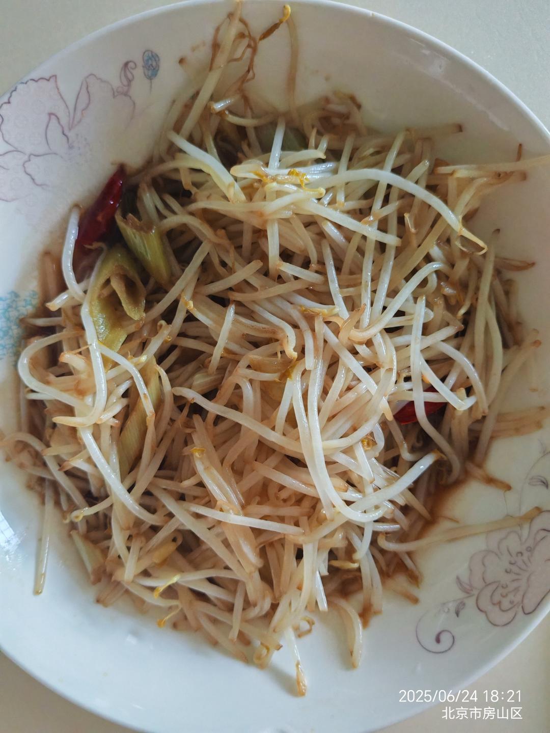 酸辣脆爽的炒豆芽