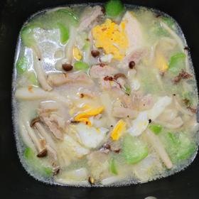 低脂美味的丝瓜菌菇鸡蛋汤