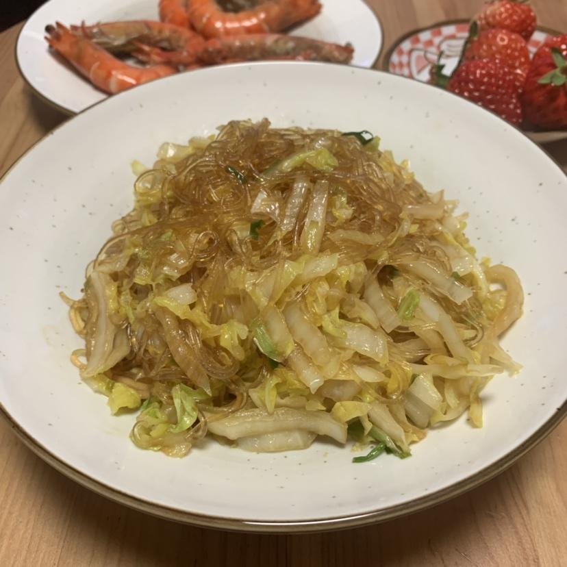 卷心菜炒粉丝 Glass noodles with Cabbage