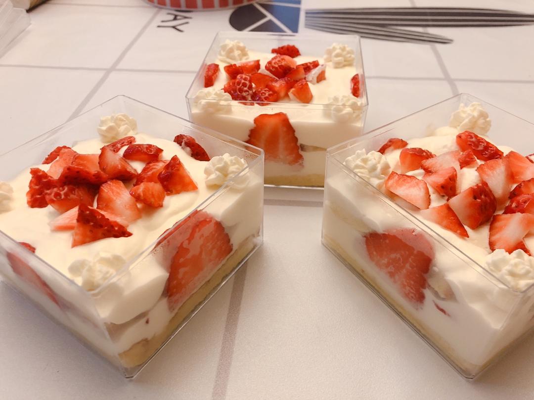 简单快手的便当饭盒水果盒子蛋糕