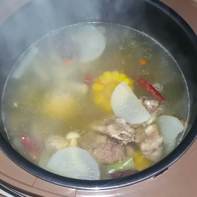 电饭锅炖排骨汤