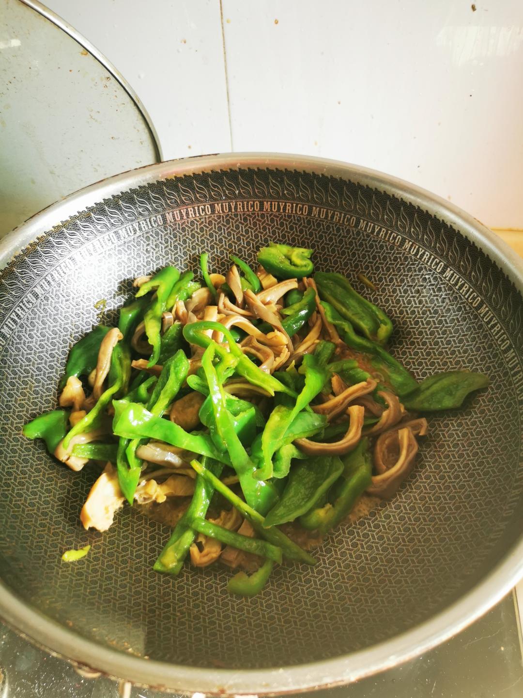 青椒炒猪肚丝