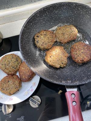 三豆豆渣饼全麦健康煎饼的做法 步骤4