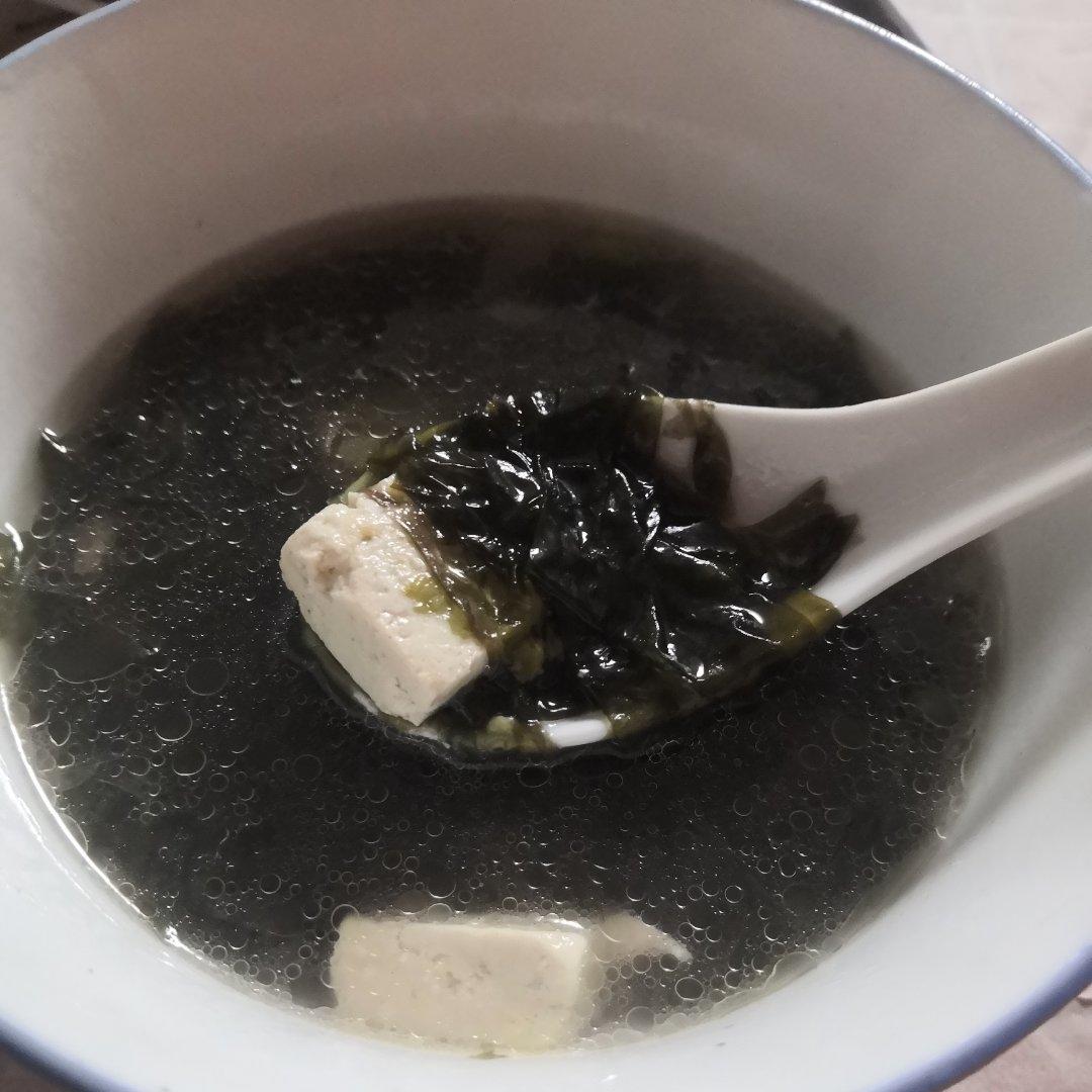 紫菜豆腐汤