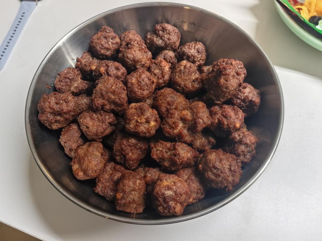 烤箱烤牛肉丸子