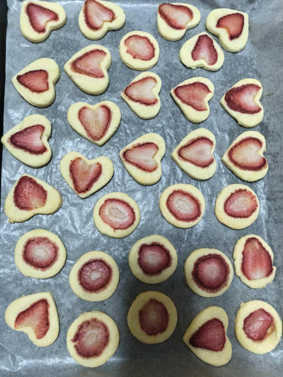 超快手【草莓小饼干】