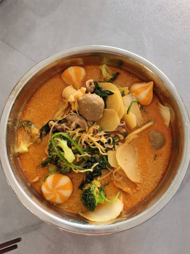 在家自己做的麻辣烫，太香了！！！