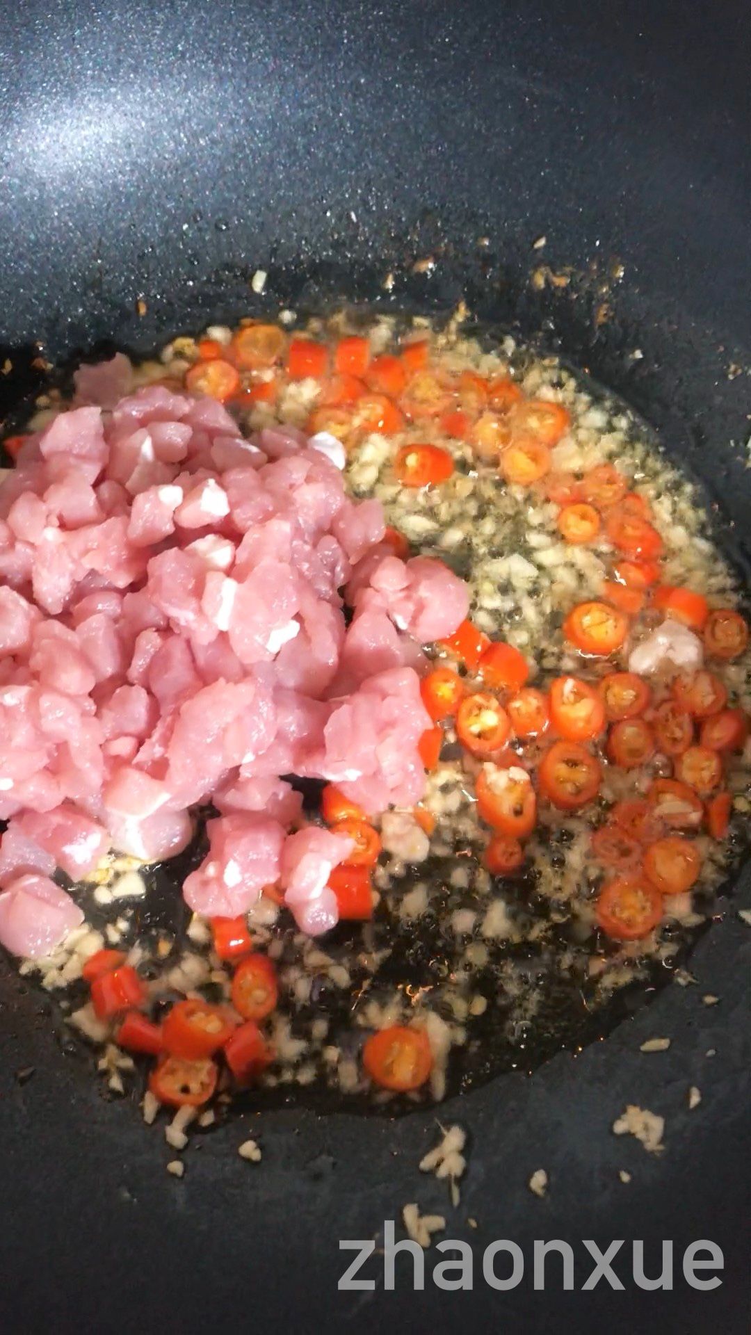 青豌豆炒肉，好吃下饭！的做法 步骤6