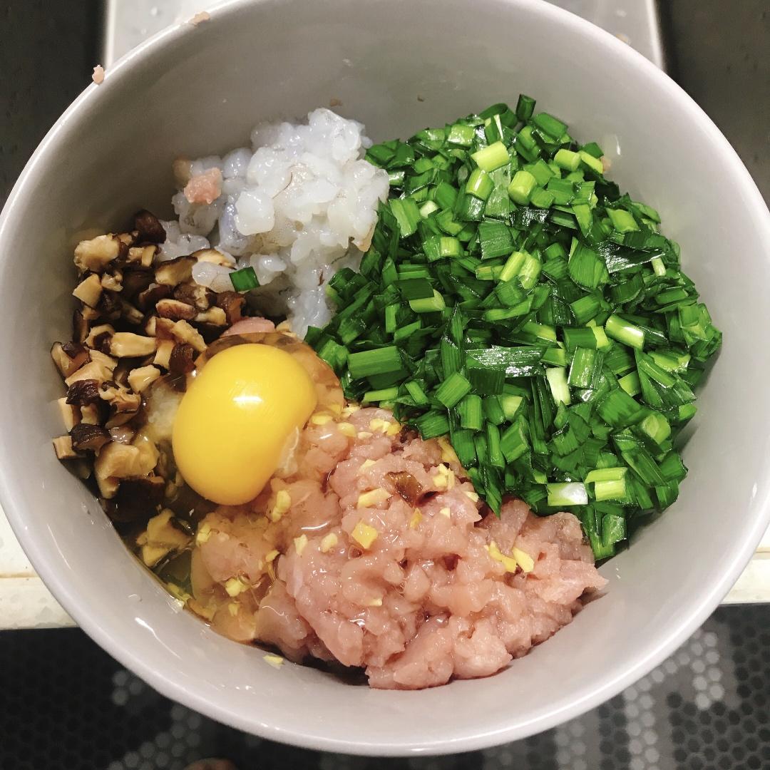 韭菜猪肉饺子(最简单最好吃又最多汁的饺子)