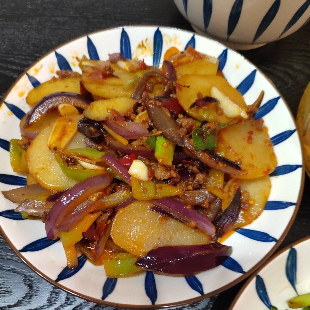 干锅土豆片