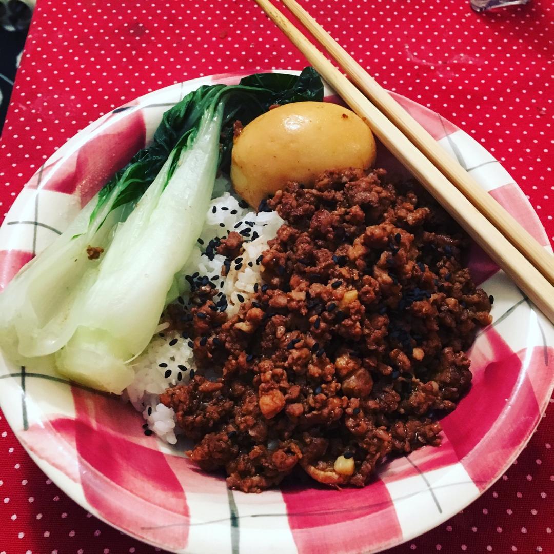 台式卤肉饭