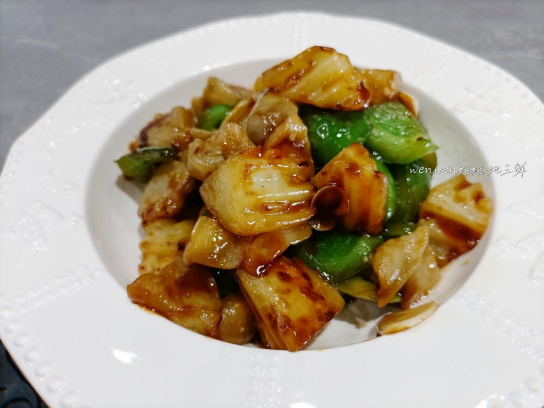 微辣地三鲜                    家常菜