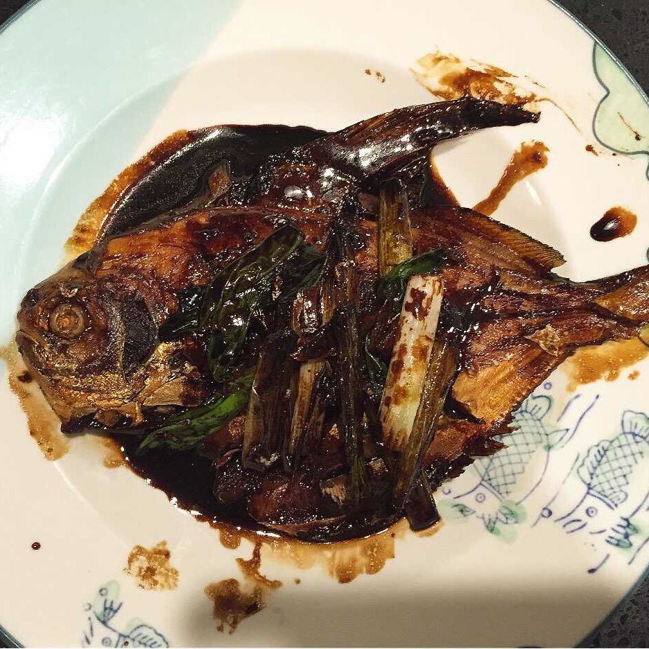 红烧金鲳鱼