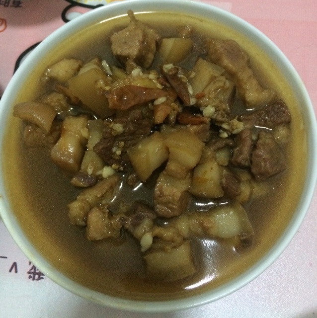 电饭锅土豆红烧肉